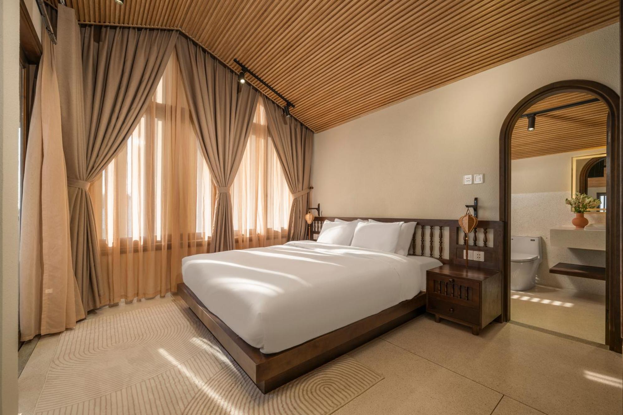 Mangala Riverfront Homestay